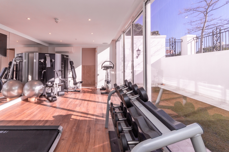 To Let 2 Bedroom Property for Rent in Three Anchor Bay Western Cape